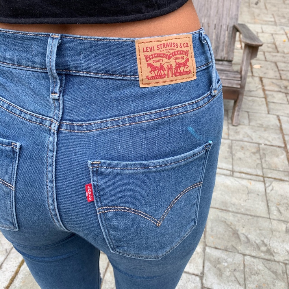 Levi’s 720 high rise jeans
